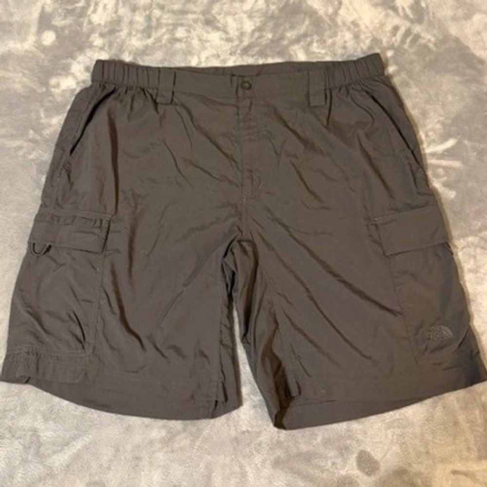 The North Face Shorts Cargo Mens XXL Gray Horizon Hiking Outdoor Utility Pocket